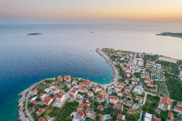 Sevid 3-Bedroom Villa with Private Heated Pool