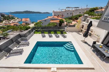 Sevid 3-Bedroom Villa with Private Heated Pool