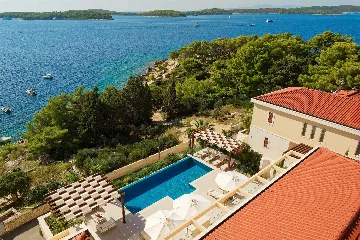 5-Bedroom Villa with Heated Pool in Hvar