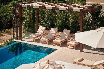 5-Bedroom Villa with Heated Pool in Hvar