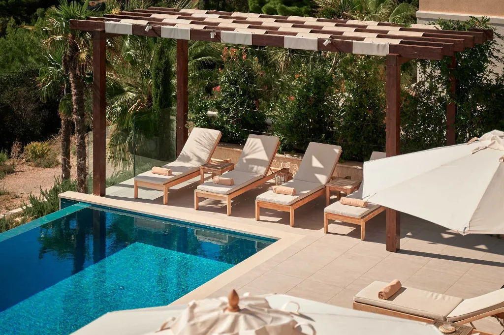 5-Bedroom Villa with Heated Pool in Hvar