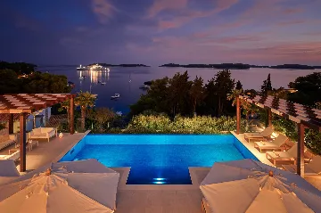 5-Bedroom Villa with Heated Pool in Hvar
