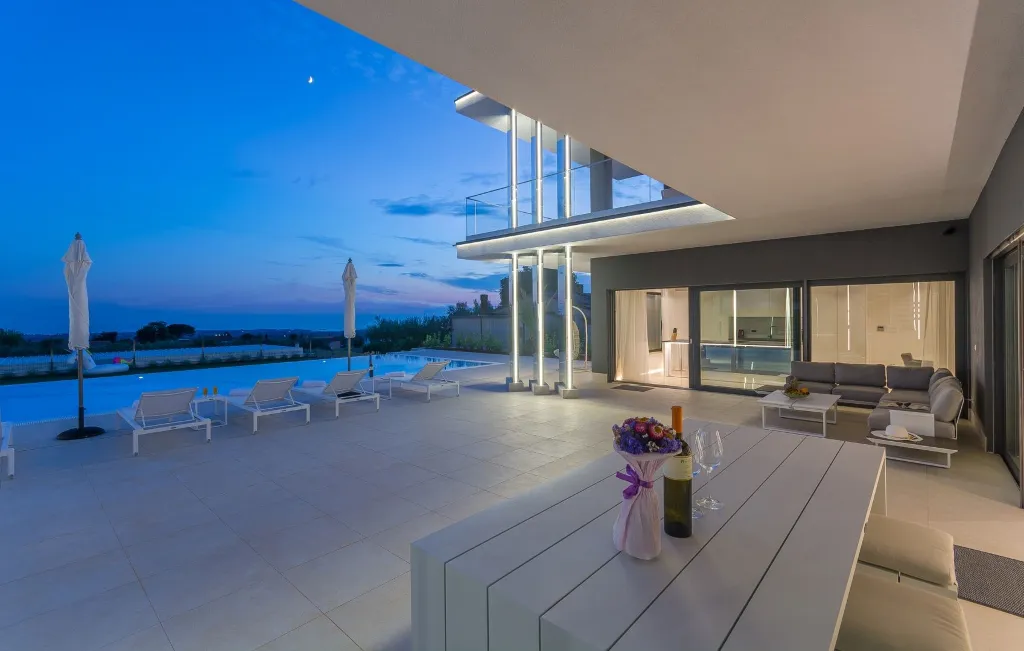 Kaštelir Villa for Up to 11 Guests with Heated Pool