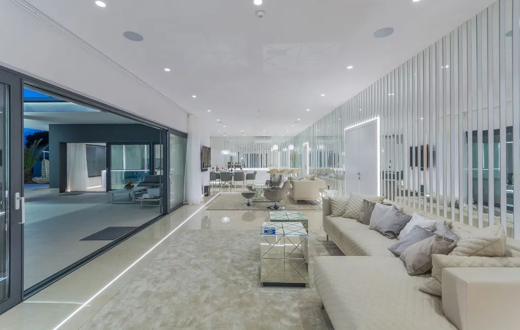Kaštelir Villa for Up to 11 Guests with Heated Pool