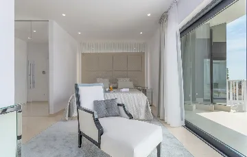 Kaštelir Villa for Up to 11 Guests with Heated Pool