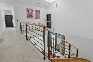 Omiš 5-Bedroom Villa with Heated Infinity Pool