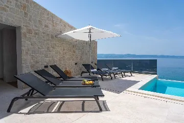 Omiš 5-Bedroom Villa with Heated Infinity Pool