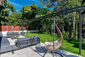 Kaštel Stari Villa for up to 12 Guests with Pool