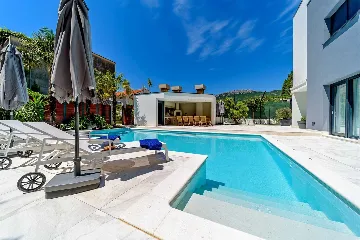 Kaštel Stari Villa for up to 12 Guests with Pool