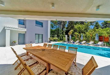 Kaštel Stari Villa for up to 12 Guests with Pool