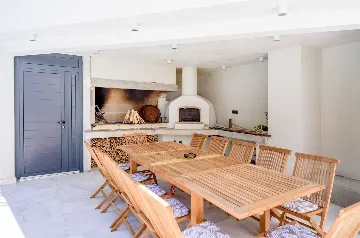 Kaštel Stari Villa for up to 12 Guests with Pool