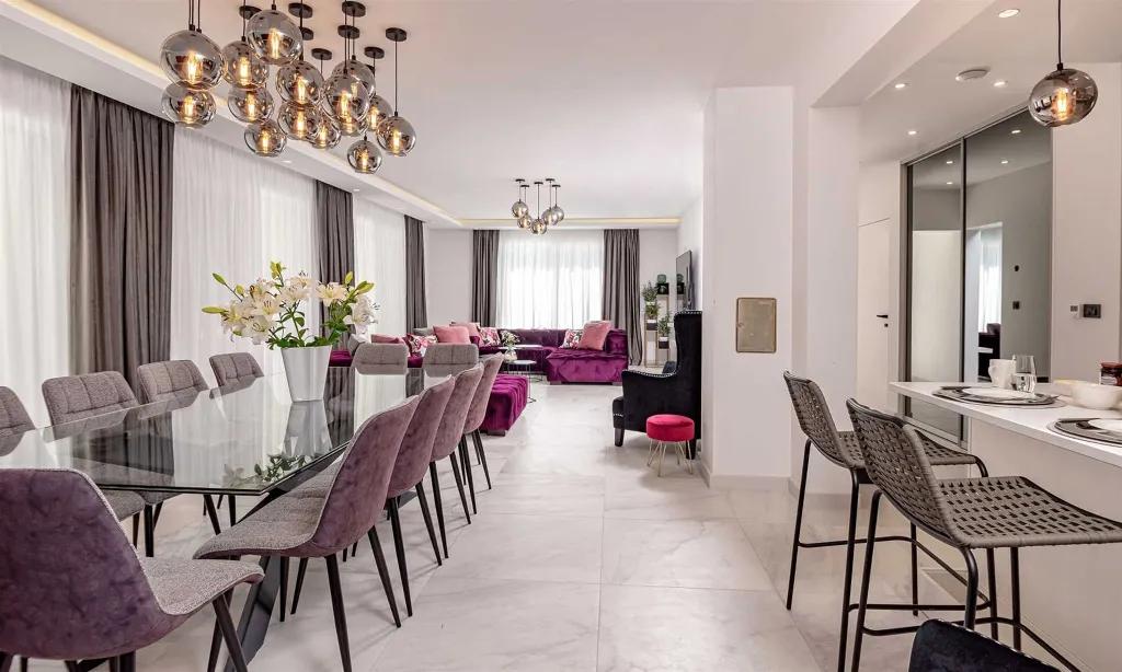 Kaštel Stari Villa for up to 12 Guests with Pool
