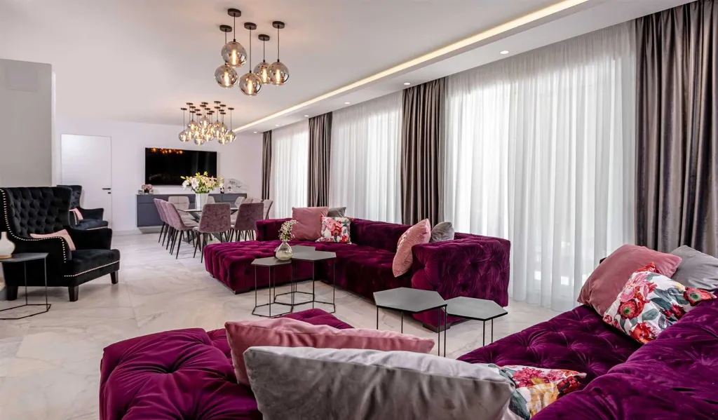 Kaštel Stari Villa for up to 12 Guests with Pool