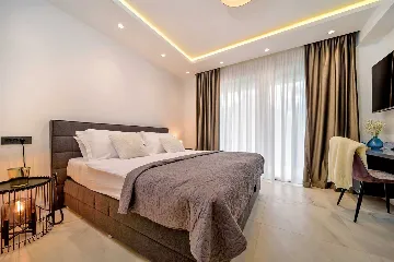 Kaštel Stari Villa for up to 12 Guests with Pool