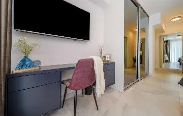 Kaštel Stari Villa for up to 12 Guests with Pool