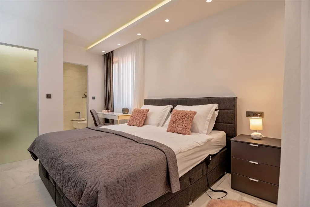 Kaštel Stari Villa for up to 12 Guests with Pool