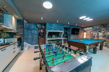 Kaštel Stari Villa for up to 12 Guests with Pool