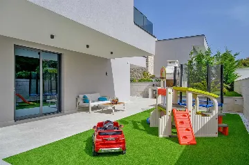 4-Bedroom Villa in Marina for Up to 8 Guests