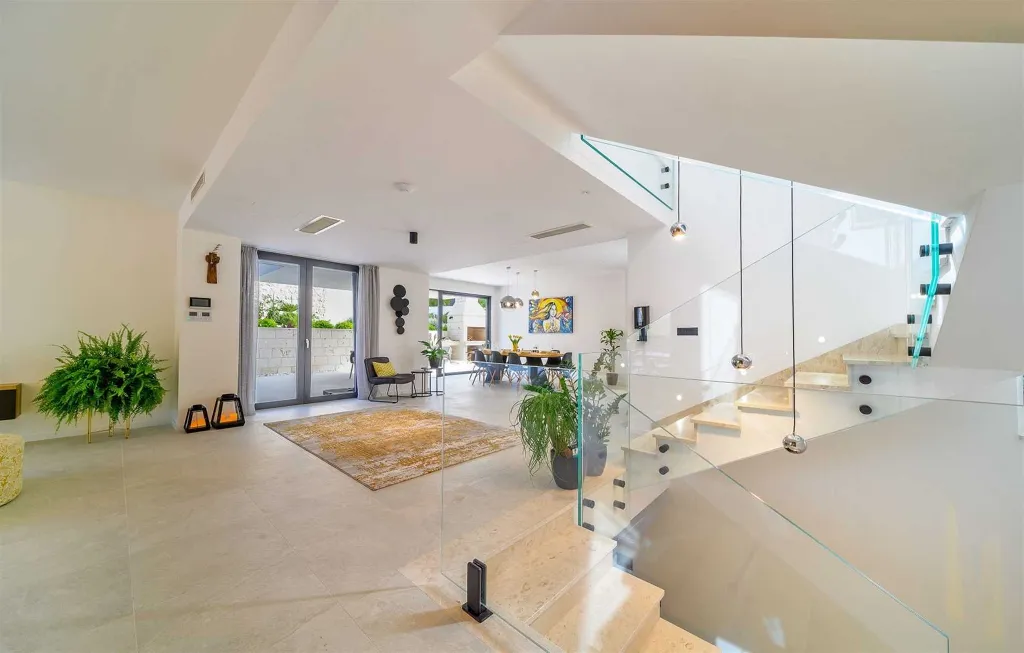 4-Bedroom Villa in Marina for Up to 8 Guests