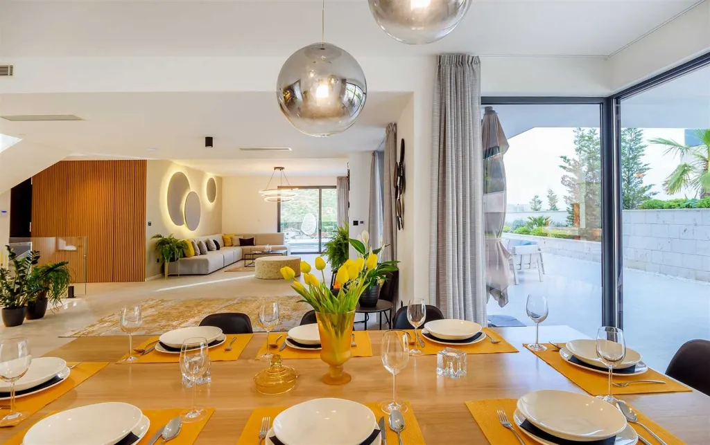 4-Bedroom Villa in Marina for Up to 8 Guests
