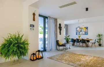 4-Bedroom Villa in Marina for Up to 8 Guests
