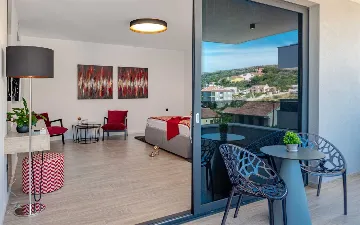 4-Bedroom Villa with Indoor Heated Pool in Marina