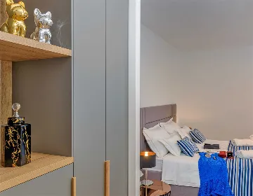 Villa in Marina with Heated Pool for 8 Guests