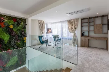 Kaštel Kambelovac Villa with Heated Private Pool