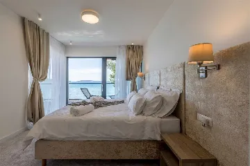 Kaštel Kambelovac Villa with Heated Private Pool