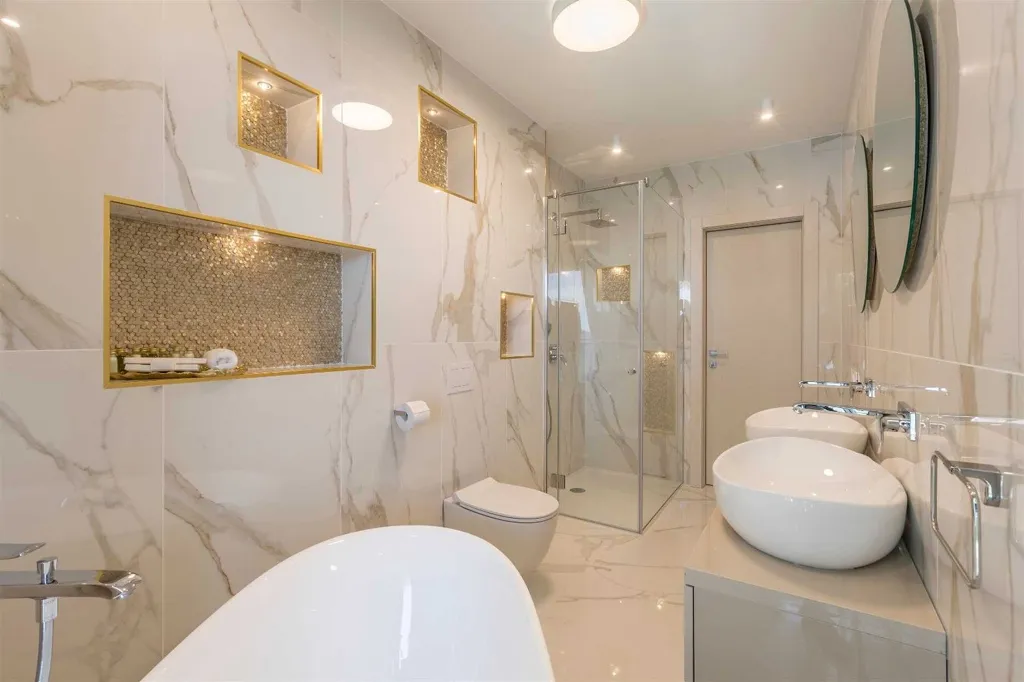 Kaštel Kambelovac Villa with Heated Private Pool