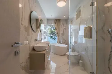 Kaštel Kambelovac Villa with Heated Private Pool