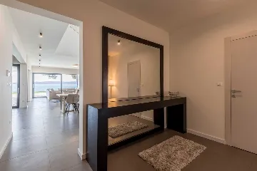 Kaštel Kambelovac Villa with Heated Private Pool