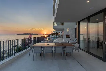 Rogoznica Seafront Villa for 10 with Heated Pool