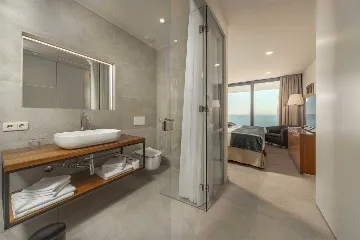 Rogoznica Seafront Villa for 10 with Heated Pool