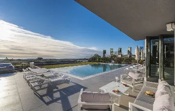 Kaštelir Villa for Up to 10 Guests