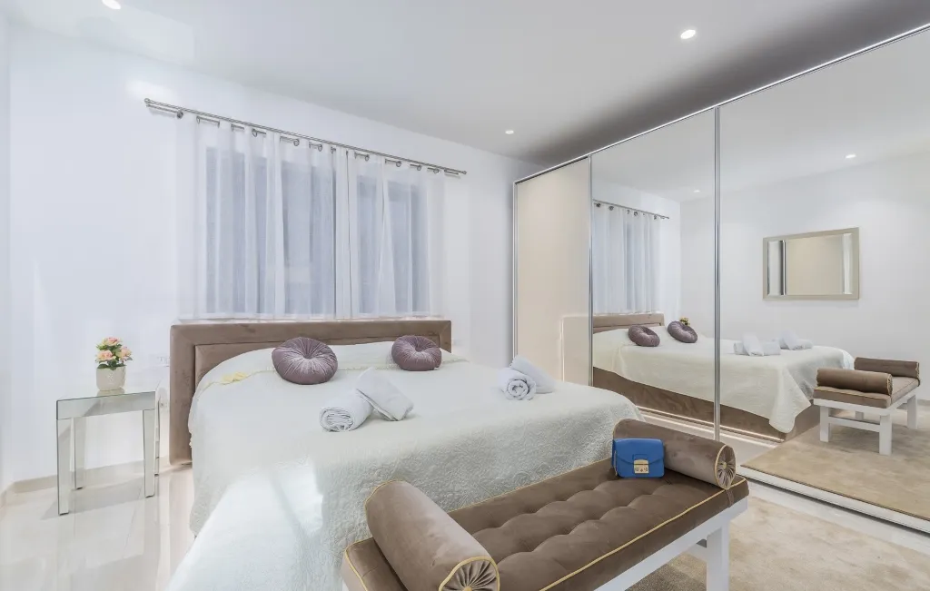 Kaštelir Villa for Up to 10 Guests