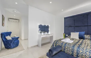 Kaštelir Villa for Up to 10 Guests