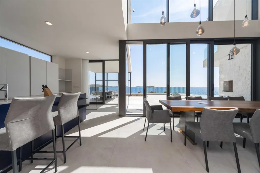 Seafront Villa in Rogoznica for 10 Guests