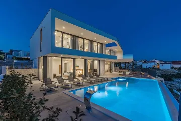 Seafront Villa in Rogoznica for 10 Guests