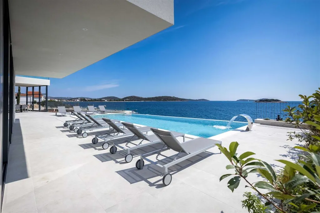 Seafront Villa in Rogoznica for 10 Guests