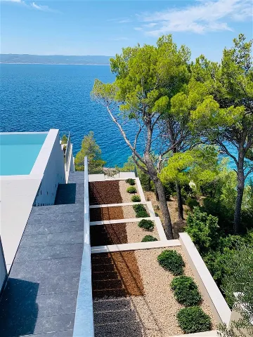 9-Bedroom Villa with Private Pool in Brela