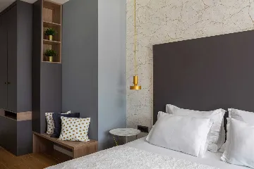 4-Bedroom Villa with Infinity Pool in Vinišće