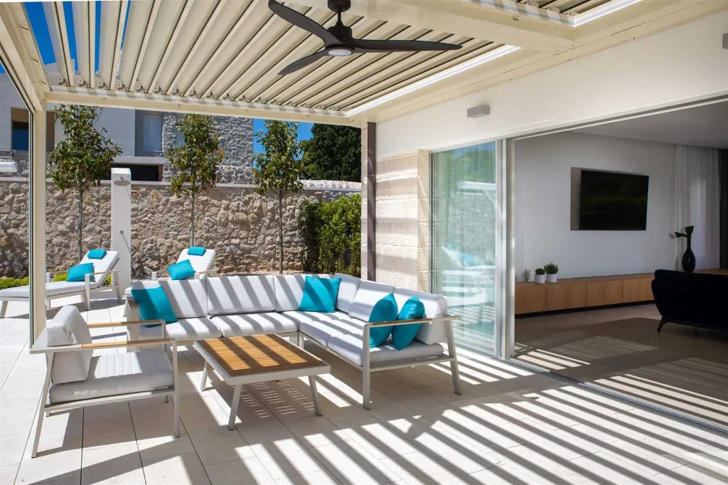 Cavtat 3-Bedroom Villa with Heated Pool
