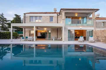 Cavtat 3-Bedroom Villa with Heated Pool