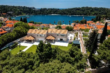 Cavtat 3-Bedroom Villa with Heated Pool