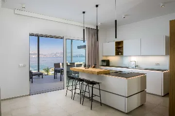 Modern Heated-Pool Villa in Čiovo (Slatine)