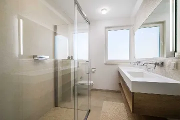 Modern Heated-Pool Villa in Čiovo (Slatine)