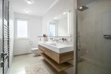 Modern Heated-Pool Villa in Čiovo (Slatine)