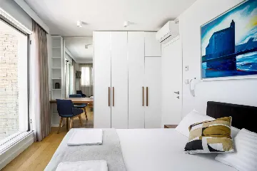 Modern Heated-Pool Villa in Čiovo (Slatine)