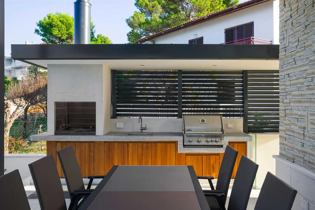 Modern Heated-Pool Villa in Čiovo (Slatine)